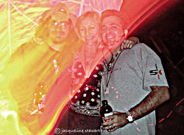 600x441 pixels (71K)