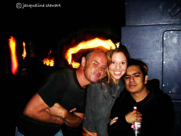 600x450 pixels (27K)