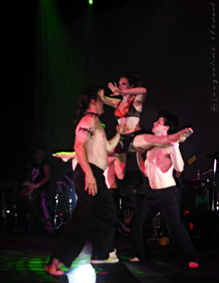 450x583 pixels (32K)