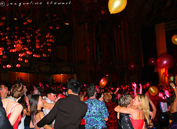 600x435 pixels (68K)