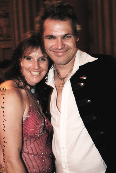 405x599 pixels (43K)