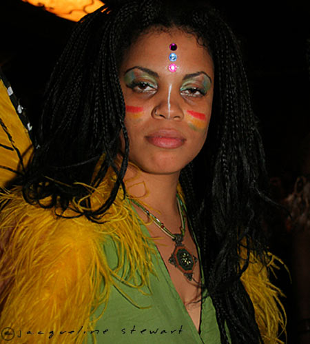 450x499 pixels (46K)