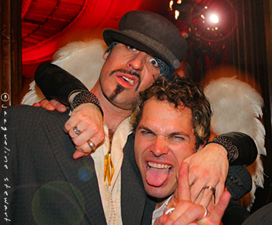 543x450 pixels (54K)