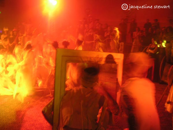 600x450 pixels (32K)