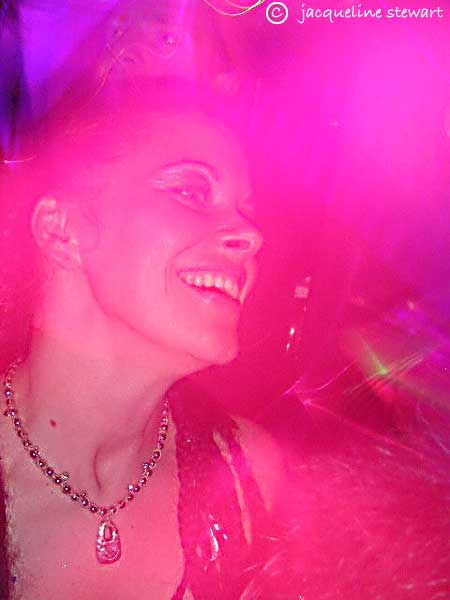 450x600 pixels (18K)