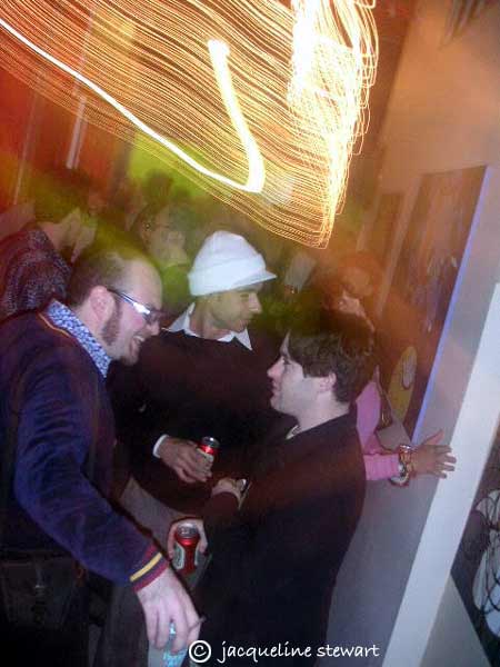 450x600 pixels (32K)