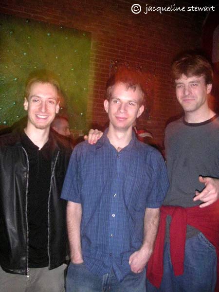 450x600 pixels (34K)