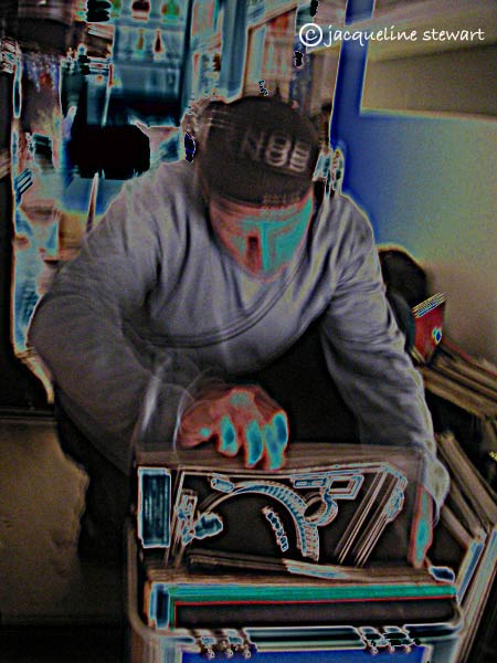 450x600 pixels (51K)