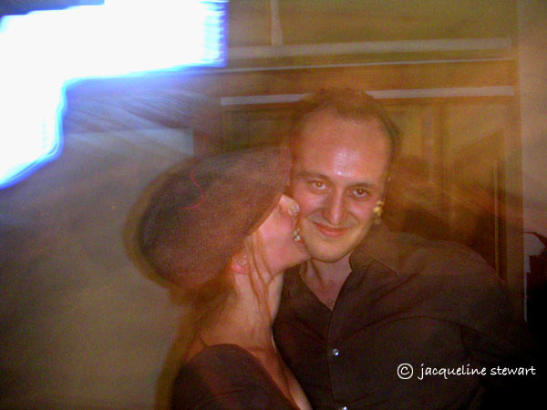 600x450 pixels (47K)