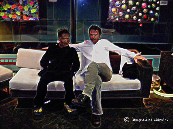 600x450 pixels (75K)