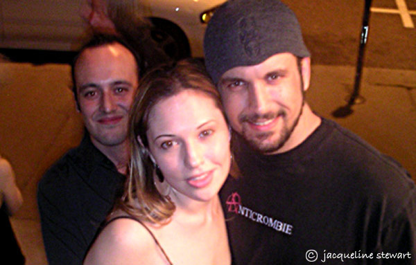 600x383 pixels (55K)