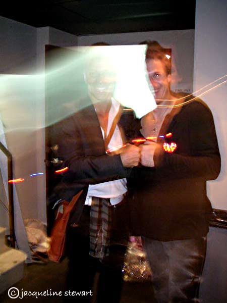 450x600 pixels (27K)