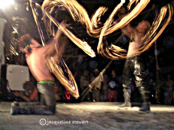 600x450 pixels (52K)