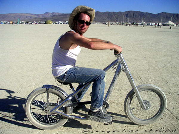 600x450 pixels (77K)