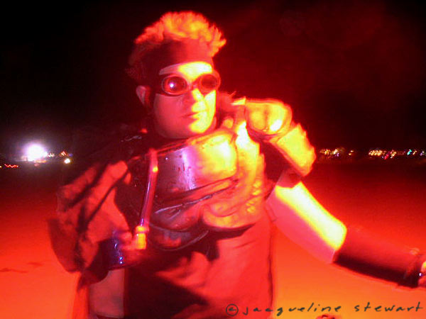 600x450 pixels (46K)