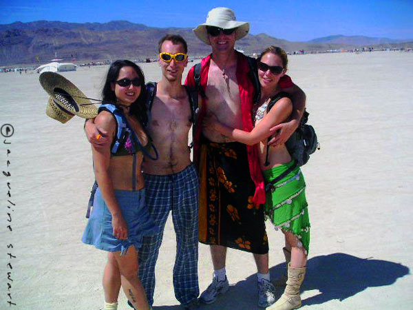 600x450 pixels (68K)