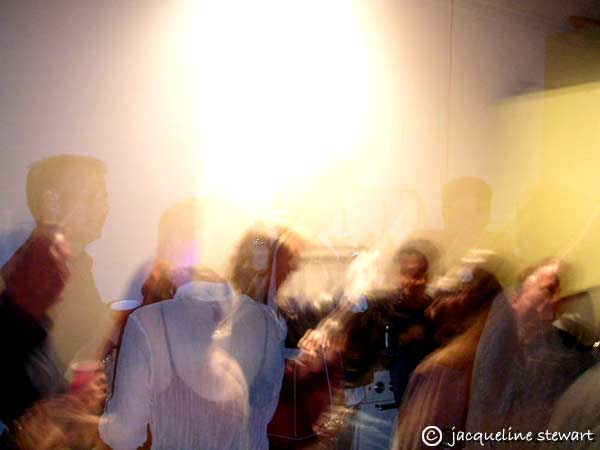 600x450 pixels (18K)