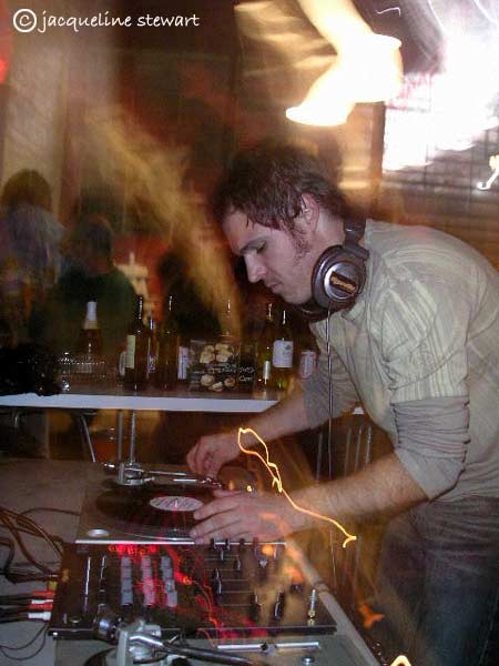 450x600 pixels (35K)