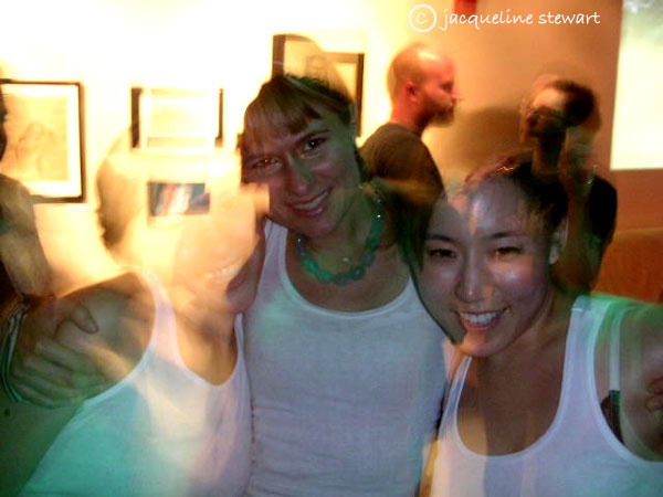 600x450 pixels (49K)