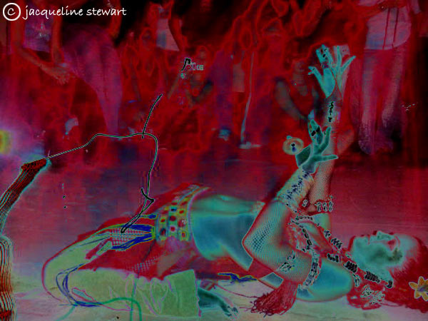 600x450 pixels (66K)