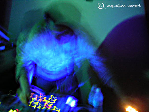 600x450 pixels (50K)