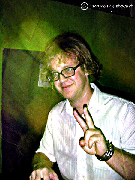 450x600 pixels (77K)