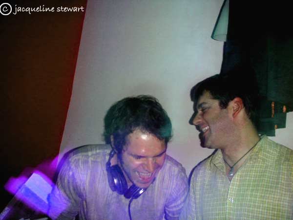 600x450 pixels (24K)