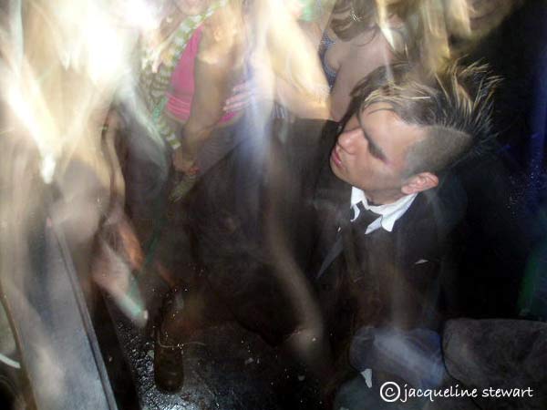 600x450 pixels (28K)