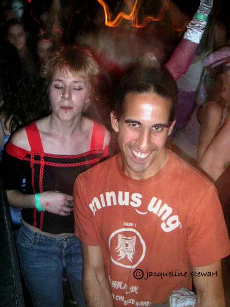 450x600 pixels (32K)