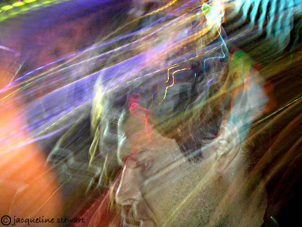 600x450 pixels (40K)