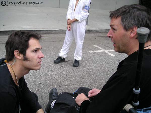 600x450 pixels (38K)