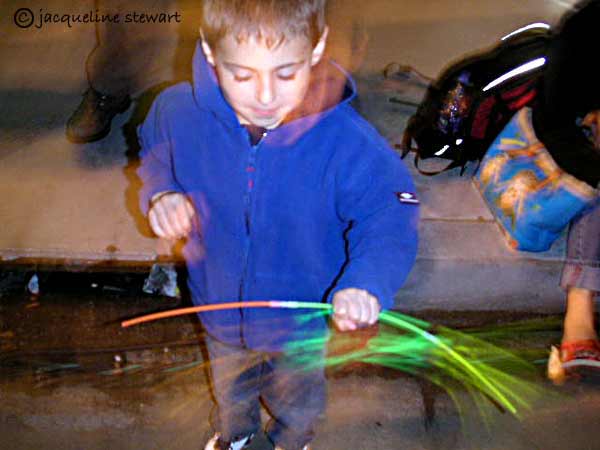 600x450 pixels (26K)