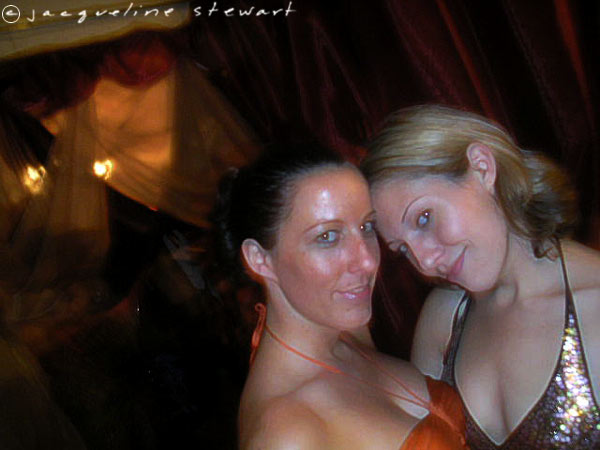 600x450 pixels (45K)