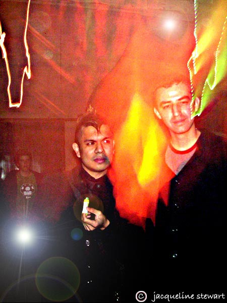 450x600 pixels (45K)