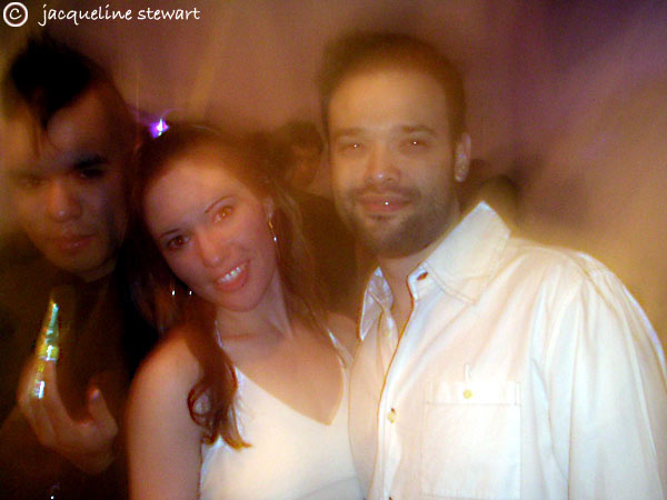 600x450 pixels (46K)