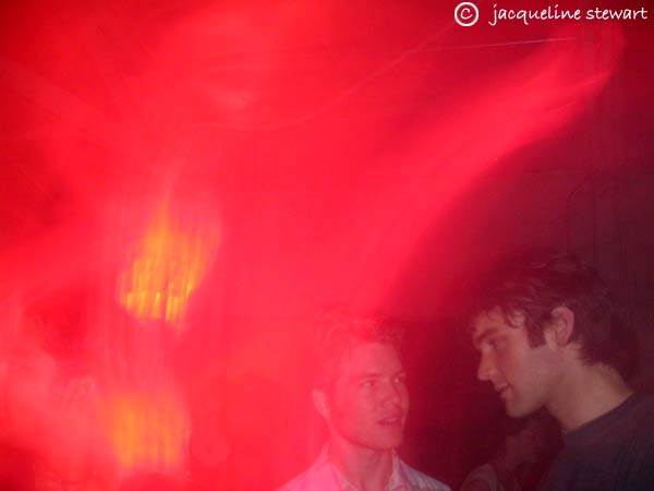 600x450 pixels (14K)