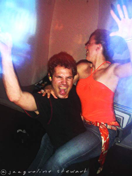 450x600 pixels (33K)