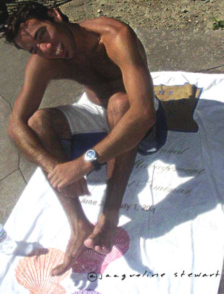 450x591 pixels (35K)