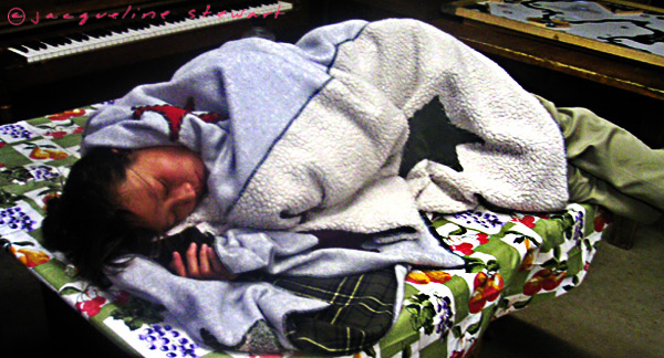 600x324 pixels (185K)