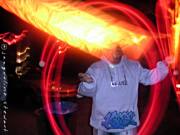 600x450 pixels (37K)