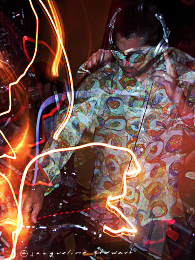 400x533 pixels (89K)