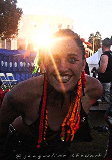 385x550 pixels (33K)