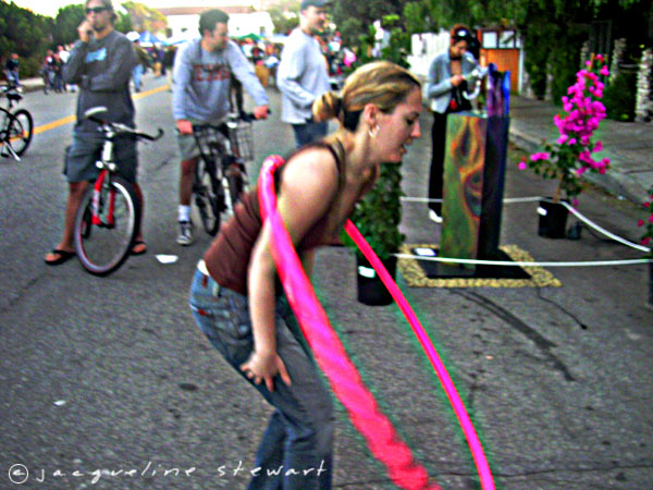 600x450 pixels (82K)