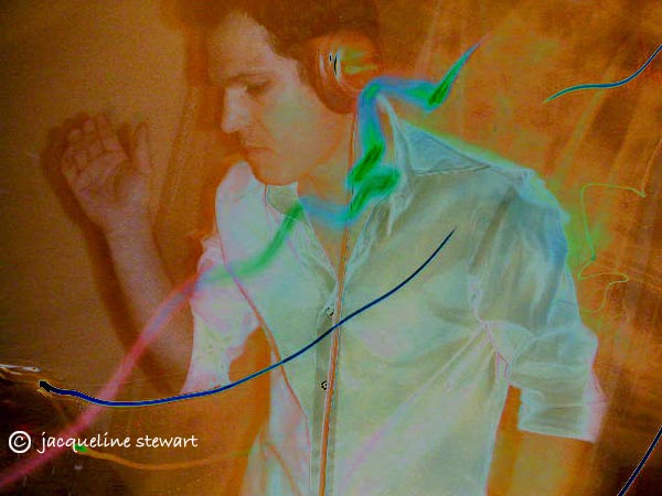 600x450 pixels (40K)