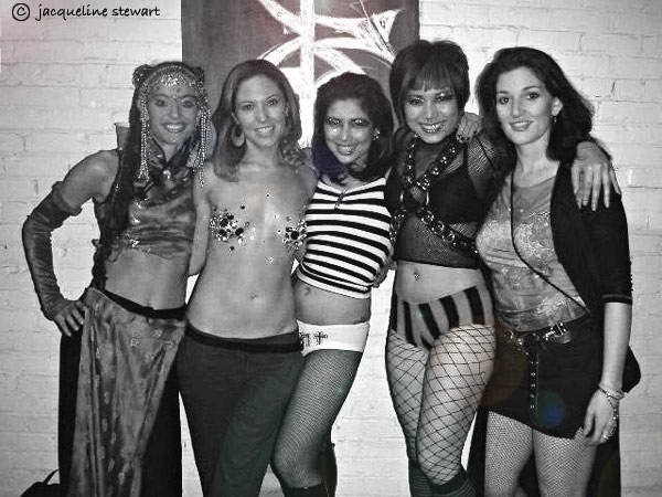 600x450 pixels (75K)