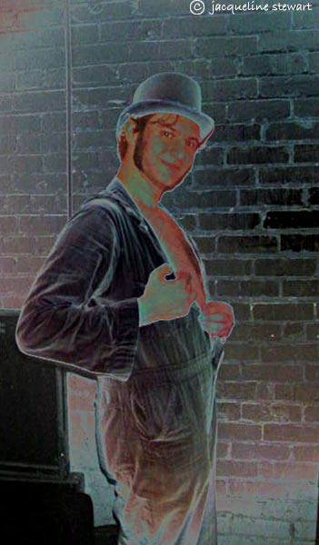 351x600 pixels (34K)