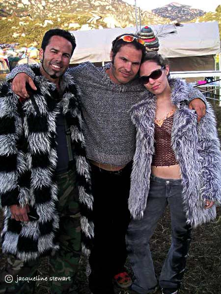 450x600 pixels (64K)